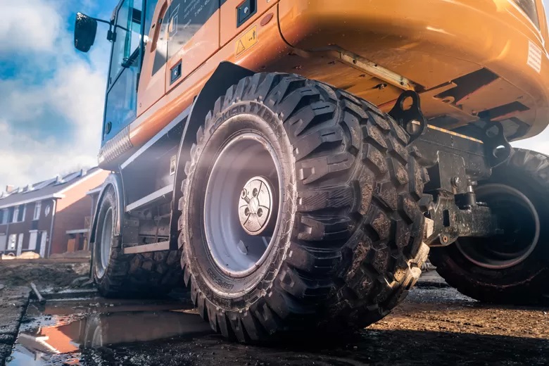 Nokian Tyres расширяет линейку Ground Kare новым размером для городской спецтехники