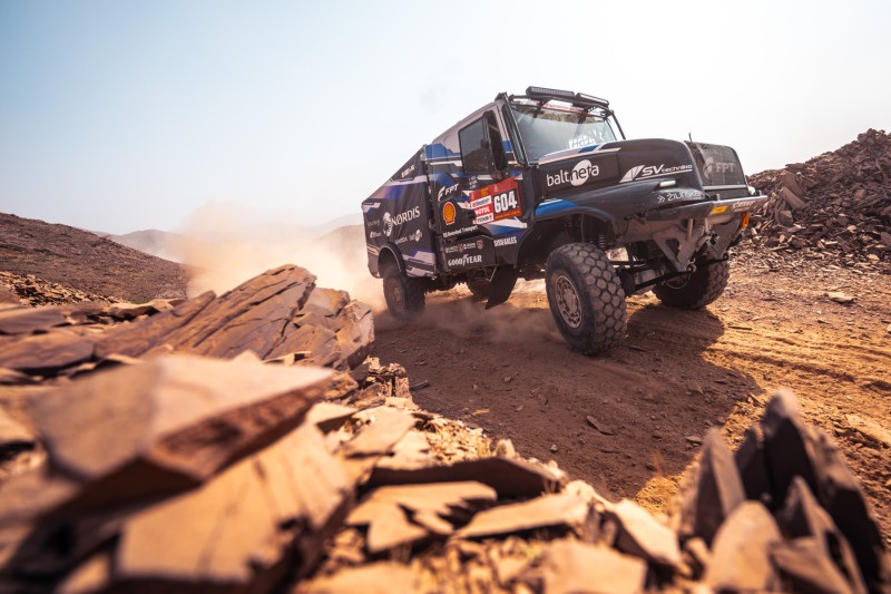 Грузовики на шинах Goodyear одержали двойную победу на «Дакаре-2026»