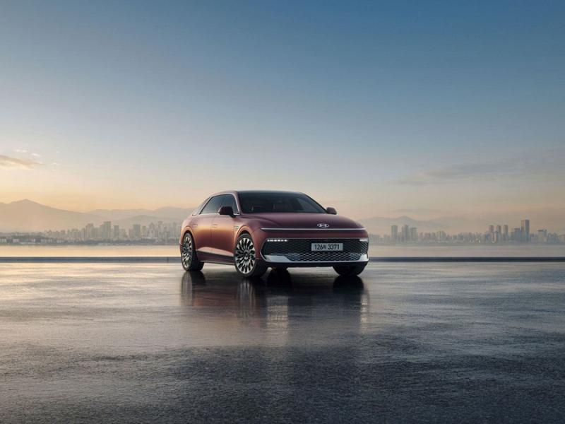 Рестайлинговый седан Hyundai Grandeur примерит шины марки Nexen